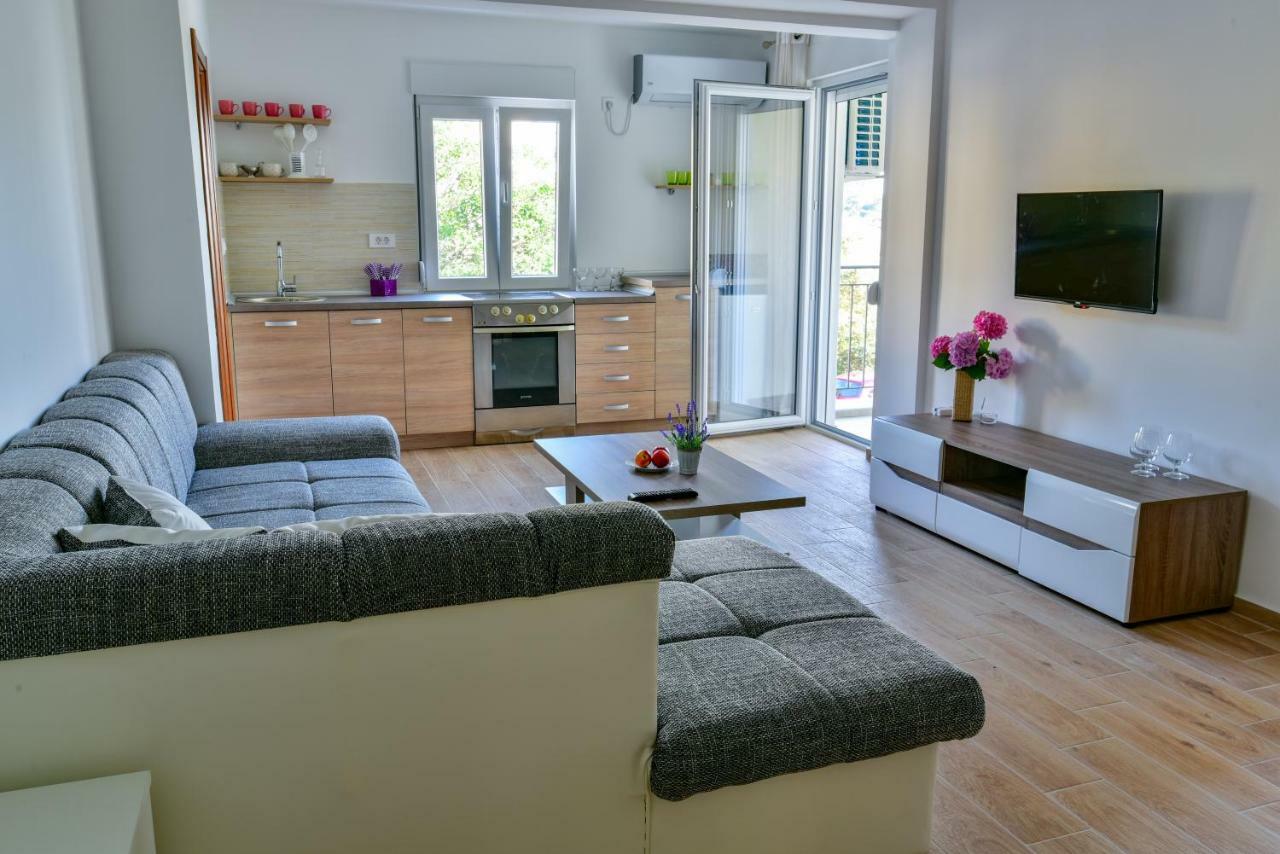 Apartmani Marina Kopitovic Petrovac Exterior foto
